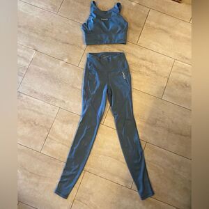 ECHT women's sports set top and blue leggings size  small